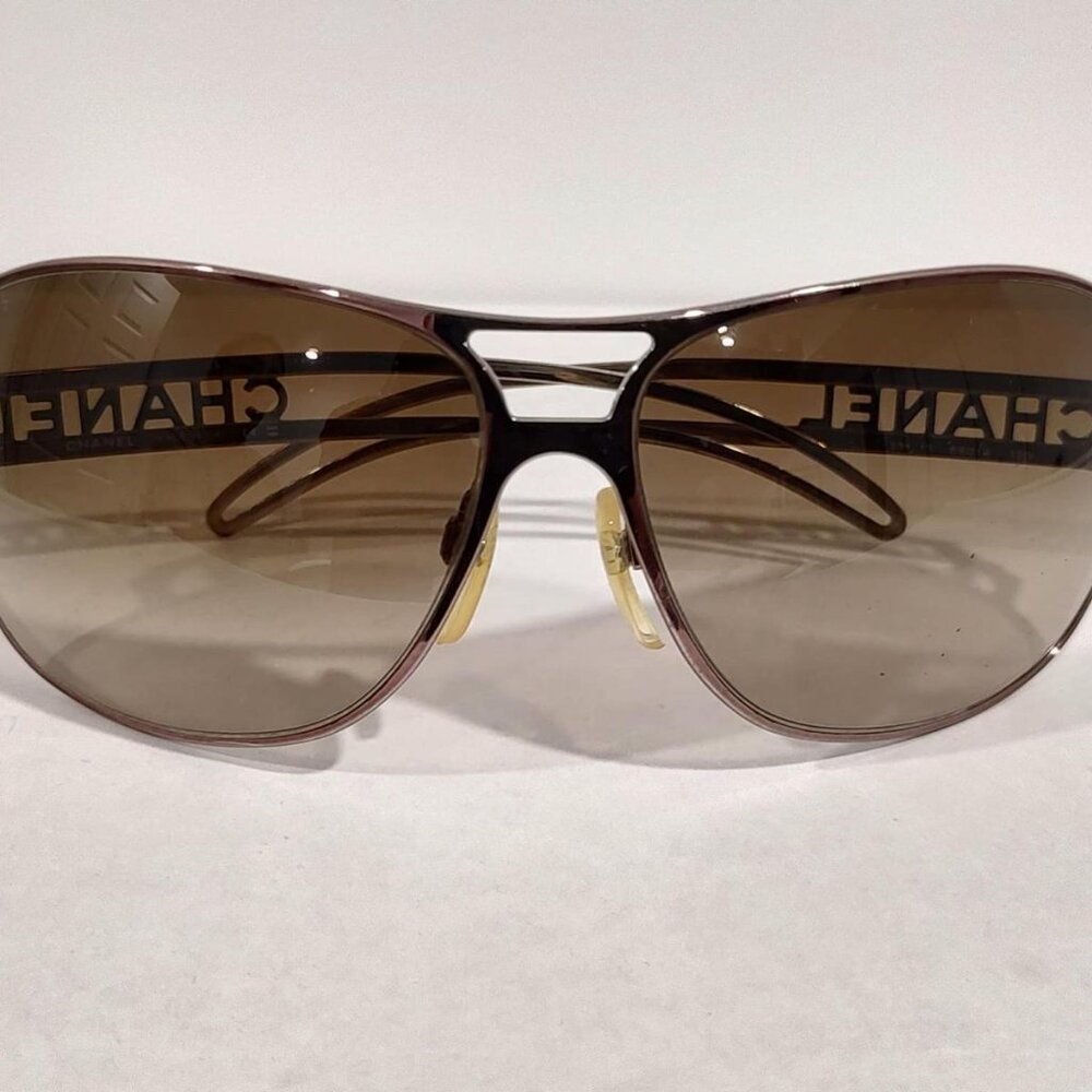Chanel sunglasses - Picture 2 of 5